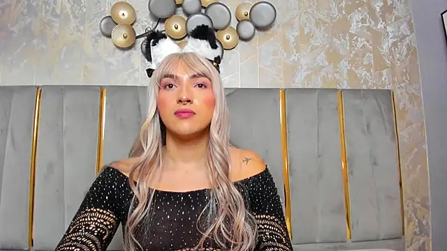 TomLondon  online show from February 19, 5:49 pm