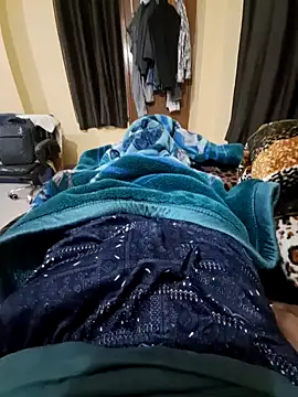 Snapshot of villagb12 chatting on December 10, 5:22 pm villagb12 online show from December 10, 5:22 pm