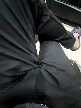 Snapshot of villagb12 chatting on December 11, 4:20 pm villagb12 online show from December 11, 4:20 pm