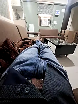 Snapshot of villagb12 chatting on March 9, 7:23 am villagb12 online show from March 9, 7:23 am