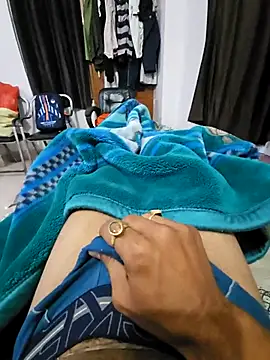 Snapshot of villagb12 chatting on November 15, 5:53 pm villagb12 online show from November 15, 5:53 pm