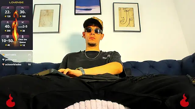 Snapshot of BRAYHAMBROWN chatting on February 1, 1:55 am BRAYHAMBROWN online show from February 1, 1:55 am