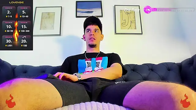 Snapshot of BRAYHAMBROWN chatting on February 12, 12:27 am BRAYHAMBROWN online show from February 12, 12:27 am