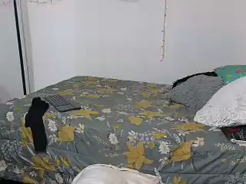 charlotte 077 online show from March 4, 5:42 am