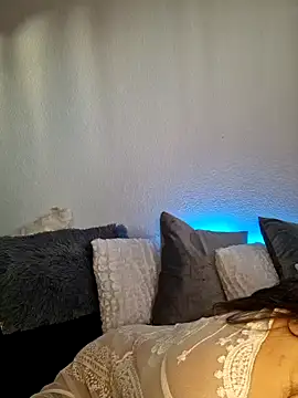 LydiaMaus96 online show from December 13, 9:35 am