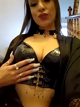 LydiaMaus96 online show from January 6, 8:35 am