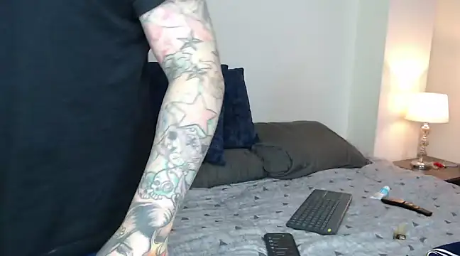 Snapshot of Adam_tatto chatting on February 22, 5:24 pm Adam tatto online show from February 22, 5:24 pm