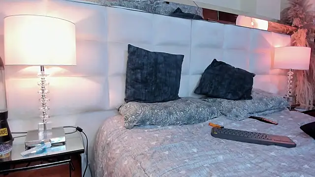 Snapshot of Adam_tatto chatting on March 20, 4:18 am Adam tatto online show from March 20, 4:18 am