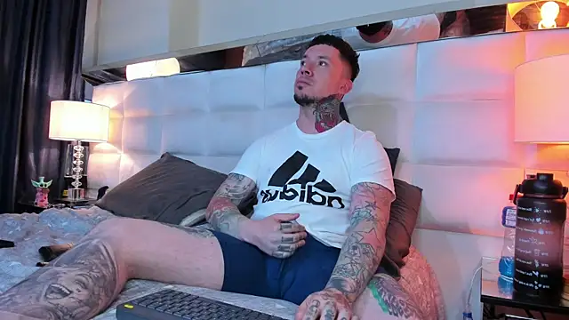 Snapshot of Adam_tatto chatting on October 8, 4:54 am Adam tatto online show from October 8, 4:54 am