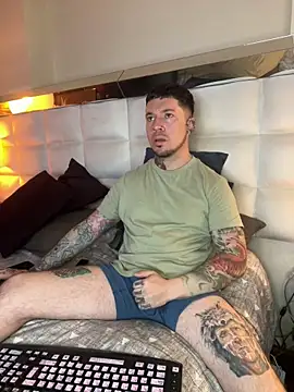 Snapshot of Adam_tatto chatting on November 23, 5:02 pm Adam tatto online show from November 23, 5:02 pm