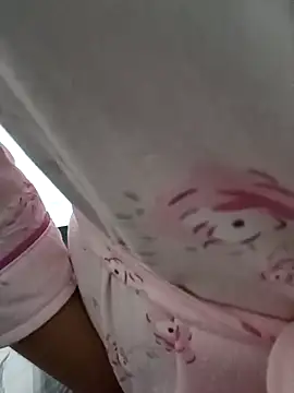 karlamorris  online show from March 23, 8:15 am