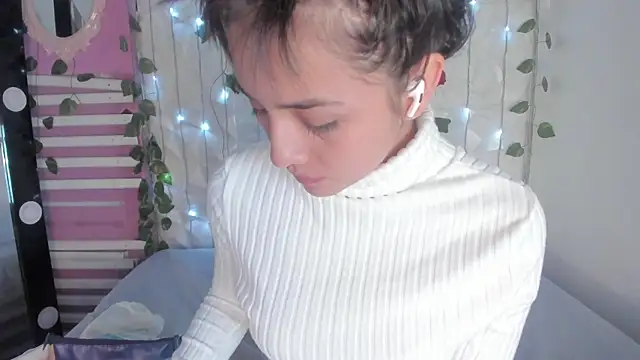 Sophy SmileSweet online show from March 7, 12:01 pm