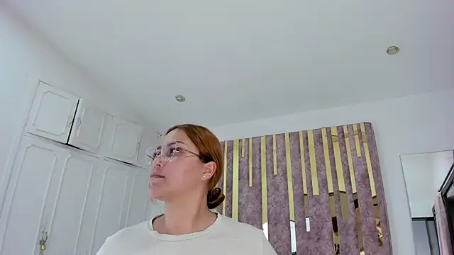 LeahxBarker online show from January 23, 11:05 pm