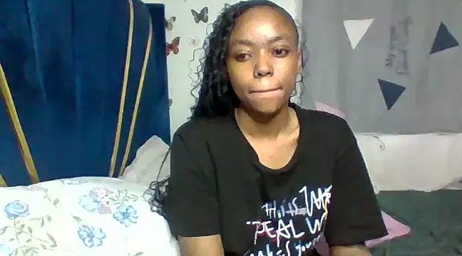 Snapshot of _crystal_princesss chatting on February 11, 4:11 am crystal princesss online show from February 11, 4:11 am