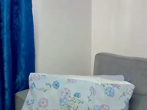 Snapshot of _crystal_princesss chatting on September 17, 11:45 am crystal princesss online show from September 17, 11:45 am