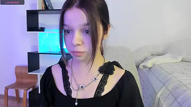 crystal lilith online show from February 10, 8:53 pm