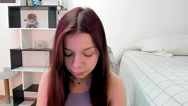 crystal lilith online show from March 18, 8:25 am