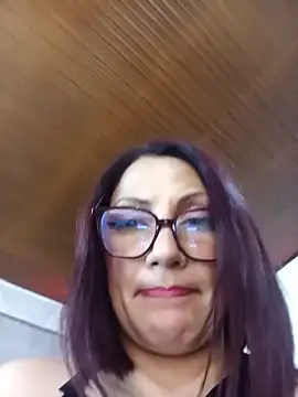 Veronica Jacobss online show from February 16, 8:00 pm