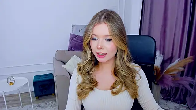 FollowLovee online show from January 24, 11:48 am