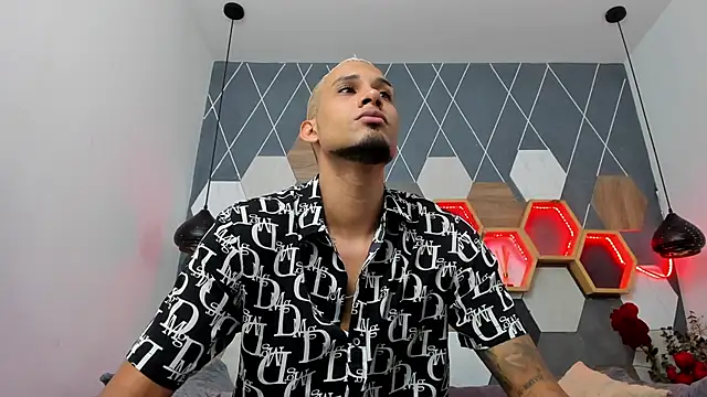 MagnusFrost online show from January 23, 1:51 am