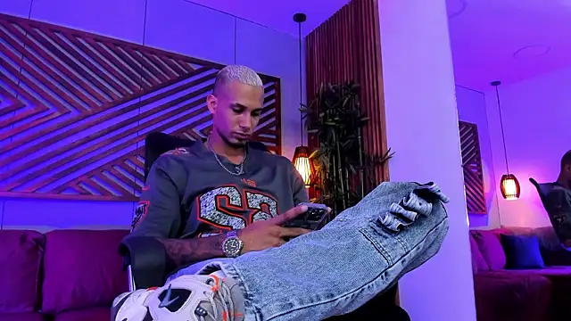 MagnusFrost online show from January 25, 7:28 pm