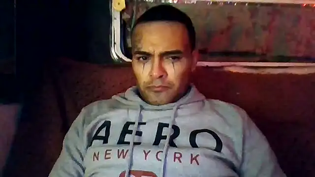 Houstonslong1 online show from January 2, 12:24 pm