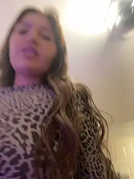 yaprakmericc online show from September 20, 12:00 am