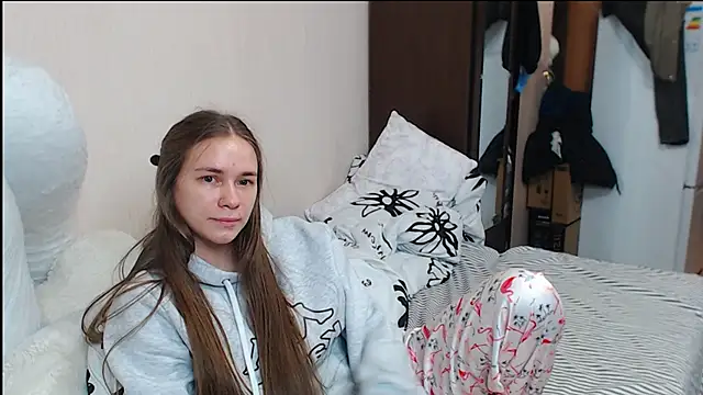 leila bambi  online show from December 26, 3:16 am