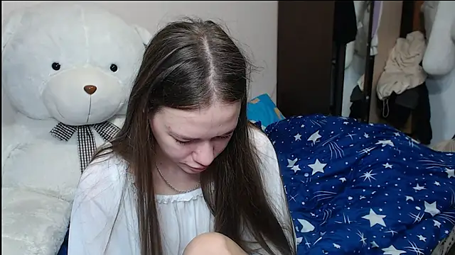 leila bambi  online show from January 27, 9:11 pm