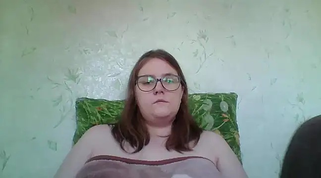 DesireMelissa online show from February 17, 8:41 am