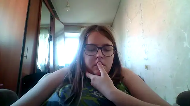 DesireMelissa online show from March 16, 5:47 am