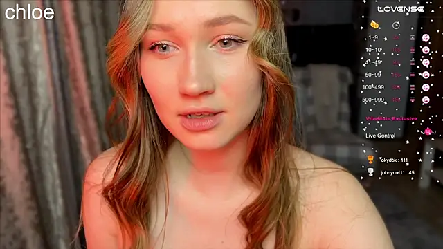 ChloeMillerMeow online show from November 17, 5:30 pm