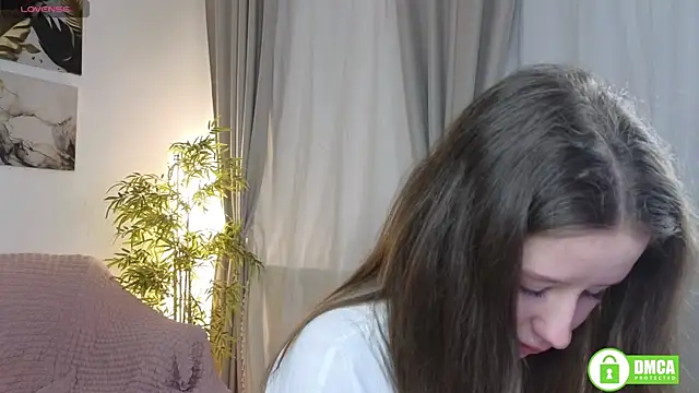 Snapshot of SquirtBabee chatting on September 28, 4:01 pm SquirtBabee online show from September 28, 4:01 pm