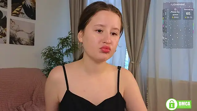 Snapshot of SquirtBabee chatting on October 2, 3:08 pm SquirtBabee online show from October 2, 3:08 pm