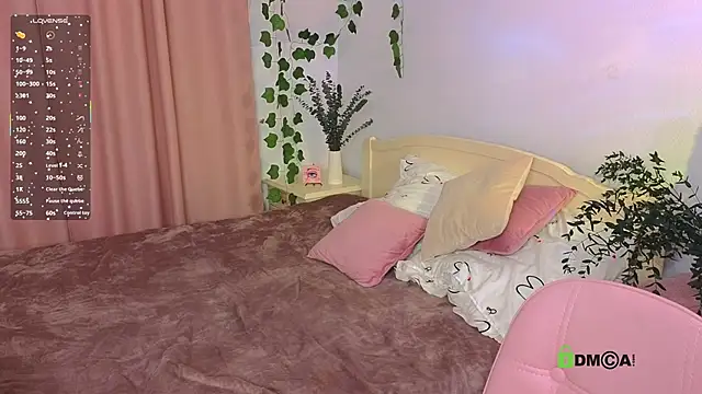 Snapshot of SquirtBabee chatting on October 11, 4:05 pm SquirtBabee online show from October 11, 4:05 pm