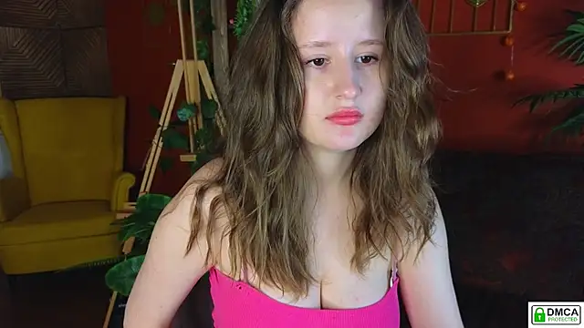 Snapshot of SquirtBabee chatting on October 18, 3:13 pm SquirtBabee online show from October 18, 3:13 pm