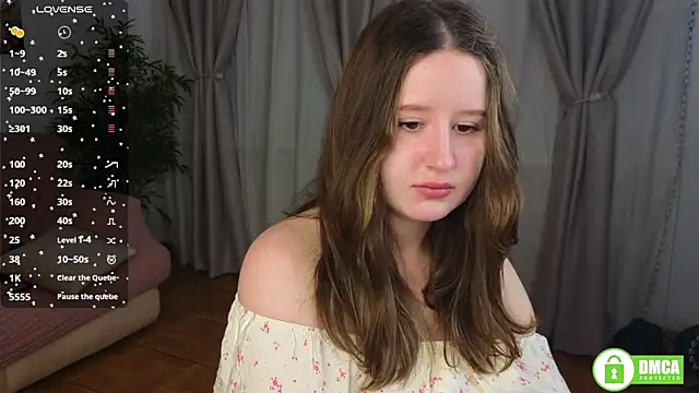 Snapshot of SquirtBabee chatting on November 14, 3:33 pm SquirtBabee online show from November 14, 3:33 pm