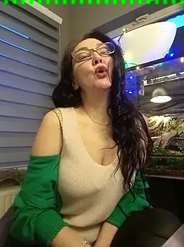 CamilleDesire online show from February 25, 5:15 pm