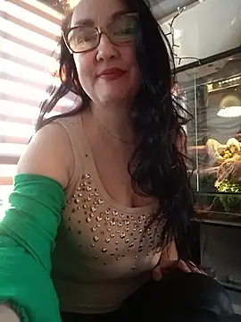 CamilleDesire online show from March 6, 5:00 pm