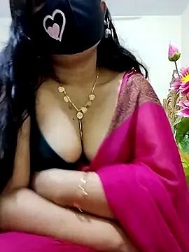 Snapshot of Ameera19 chatting on February 13, 10:33 pm Ameera19 online show from February 13, 10:33 pm