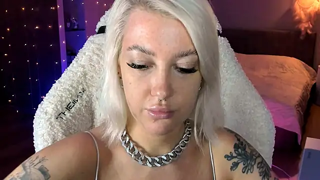 tykioty Miley online show from November 21, 1:32 pm