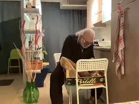 EroticVenetian online show from March 7, 8:55 pm