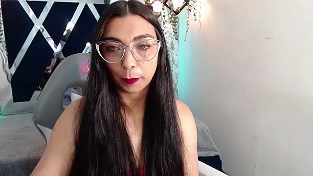 Karla hernandez  online show from September 19, 12:17 pm