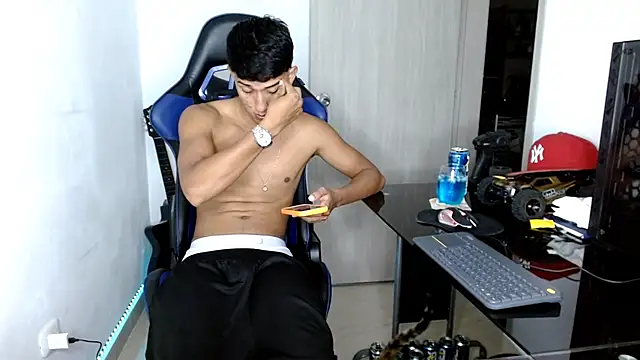 Juan da01 online show from March 8, 1:06 am