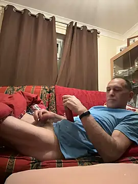 Snapshot of meateater1 chatting on March 15, 2:24 am meateater1 online show from March 15, 2:24 am