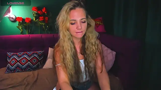 EvaMoran online show from February 9, 5:19 am