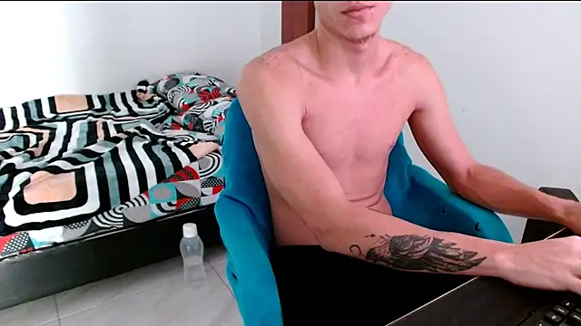 Snapshot of deividcloud36 chatting on October 2, 7:32 pm deividcloud36 online show from October 2, 7:32 pm