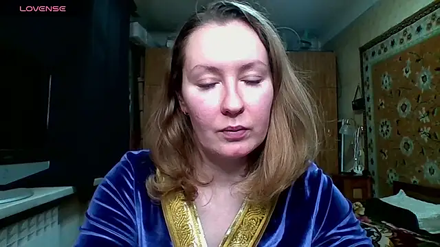 Snapshot of AnnaXLovers chatting on December 28, 9:20 am AnnaXLovers online show from December 28, 9:20 am