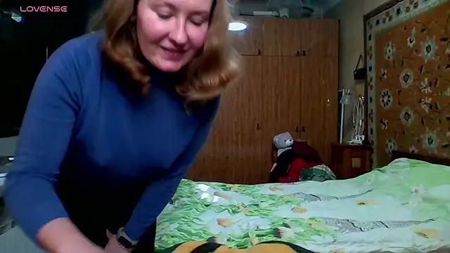 Snapshot of AnnaXLovers chatting on January 22, 11:01 am AnnaXLovers online show from January 22, 11:01 am