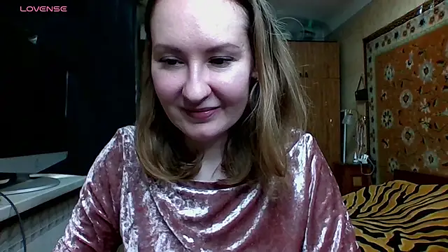 Snapshot of AnnaXLovers chatting on March 6, 1:03 pm AnnaXLovers online show from March 6, 1:03 pm